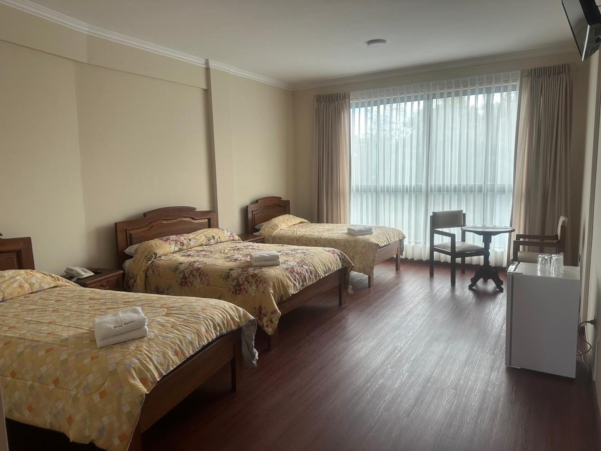 Hotel Oblitas 科恰班巴 外观 照片